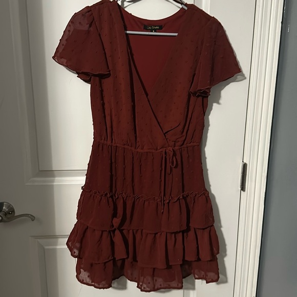 Maroon dress in size small - Picture 1 of 3
